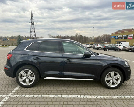 Синий Ауди Ку 5, объемом двигателя 1.98 л и пробегом 115 тыс. км за 27000 $, фото 3 на Automoto.ua