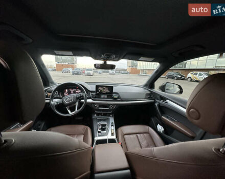 Ауді Ку 5 2017 у Києві на Automoto.ua Синій Ауді Ку 5, об'ємом двигуна 1.98 л та пробігом 123 тис. км за 30000 $, фото 16 на Automoto.ua