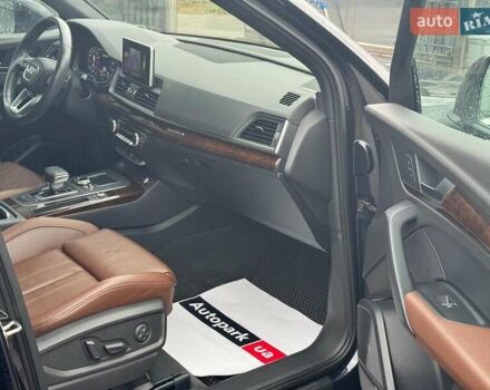 Синій Ауді Ку 5, об'ємом двигуна 2 л та пробігом 115 тис. км за 29790 $, фото 16 на Automoto.ua