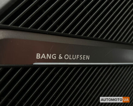 Синий Ауди Ку 5, объемом двигателя 2 л и пробегом 81 тыс. км за 33600 $, фото 19 на Automoto.ua