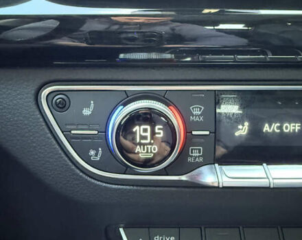 Ауди Ку 5 2017 в Кривом Роге на Automoto.ua Синий Ауди Ку 5, объемом двигателя 1.98 л и пробегом 130 тыс. км за 29800 $, фото 41 на Automoto.ua