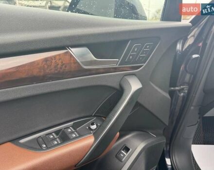 Синій Ауді Ку 5, об'ємом двигуна 2 л та пробігом 115 тис. км за 29790 $, фото 22 на Automoto.ua