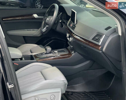 Синий Ауди Ку 5, объемом двигателя 1.98 л и пробегом 210 тыс. км за 23650 $, фото 5 на Automoto.ua