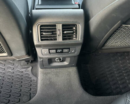 Синій Ауді Ку 5, об'ємом двигуна 1.98 л та пробігом 101 тис. км за 20500 $, фото 10 на Automoto.ua