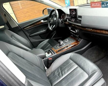 Синій Ауді Ку 5, об'ємом двигуна 2 л та пробігом 125 тис. км за 23500 $, фото 18 на Automoto.ua