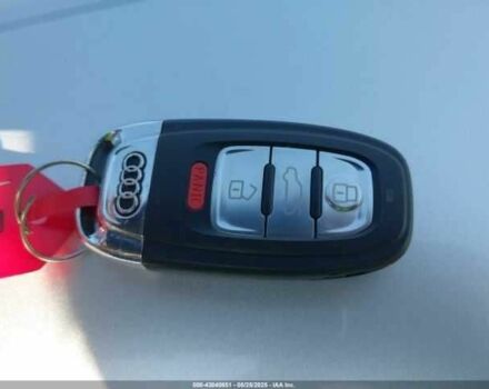 Синий Ауди Ку 5, объемом двигателя 2 л и пробегом 64 тыс. км за 2300 $, фото 10 на Automoto.ua