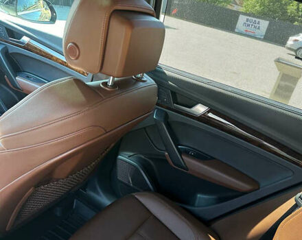 Синий Ауди Ку 5, объемом двигателя 1.98 л и пробегом 100 тыс. км за 34500 $, фото 4 на Automoto.ua