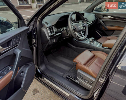 Синій Ауді Ку 5, об'ємом двигуна 2 л та пробігом 86 тис. км за 32999 $, фото 35 на Automoto.ua