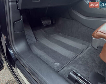 Синій Ауді Ку 5, об'ємом двигуна 2 л та пробігом 86 тис. км за 32999 $, фото 32 на Automoto.ua