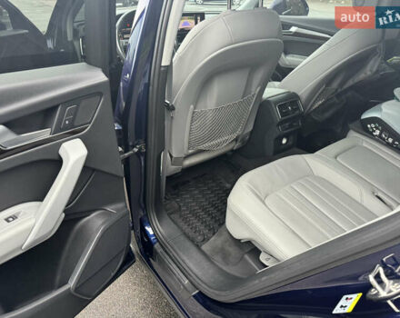 Синій Ауді Ку 5, об'ємом двигуна 2 л та пробігом 127 тис. км за 30000 $, фото 32 на Automoto.ua