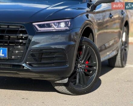 Синій Ауді Ку 5, об'ємом двигуна 1.98 л та пробігом 130 тис. км за 28000 $, фото 2 на Automoto.ua