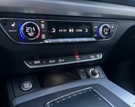 Синій Ауді Ку 5, об'ємом двигуна 2 л та пробігом 167 тис. км за 23700 $, фото 13 на Automoto.ua