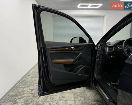 Синий Ауди Ку 5, объемом двигателя 1.98 л и пробегом 79 тыс. км за 29999 $, фото 30 на Automoto.ua