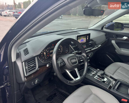 Синій Ауді Ку 5, об'ємом двигуна 2 л та пробігом 127 тис. км за 30000 $, фото 24 на Automoto.ua