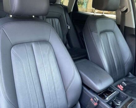 Синій Ауді Ку 5, об'ємом двигуна 2 л та пробігом 140 тис. км за 18200 $, фото 15 на Automoto.ua