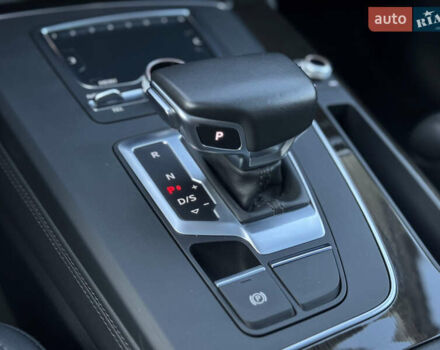 Синій Ауді Ку 5, об'ємом двигуна 2 л та пробігом 176 тис. км за 24499 $, фото 49 на Automoto.ua