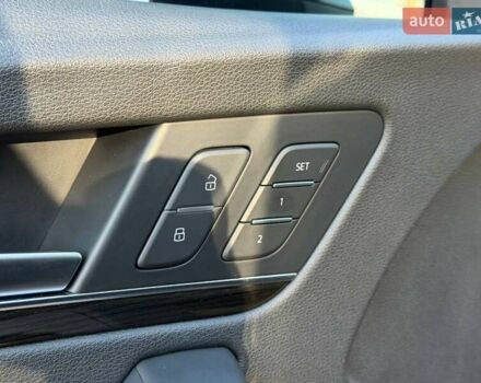 Синій Ауді Ку 5, об'ємом двигуна 1.98 л та пробігом 130 тис. км за 28000 $, фото 37 на Automoto.ua