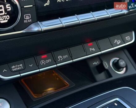 Синій Ауді Ку 5, об'ємом двигуна 1.98 л та пробігом 130 тис. км за 28000 $, фото 63 на Automoto.ua