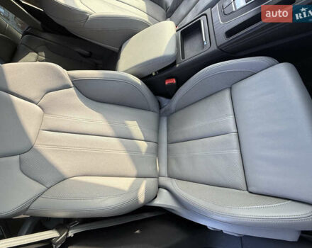 Синий Ауди Ку 5, объемом двигателя 1.98 л и пробегом 88 тыс. км за 30700 $, фото 9 на Automoto.ua