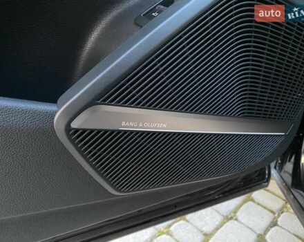 Синій Ауді Ку 5, об'ємом двигуна 2 л та пробігом 157 тис. км за 24900 $, фото 13 на Automoto.ua