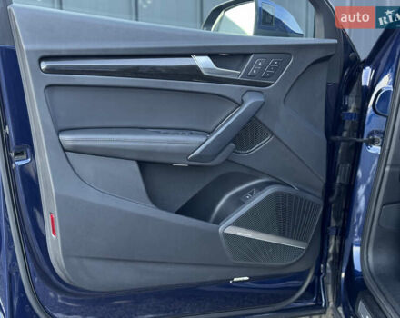 Синій Ауді Ку 5, об'ємом двигуна 2 л та пробігом 176 тис. км за 24499 $, фото 21 на Automoto.ua