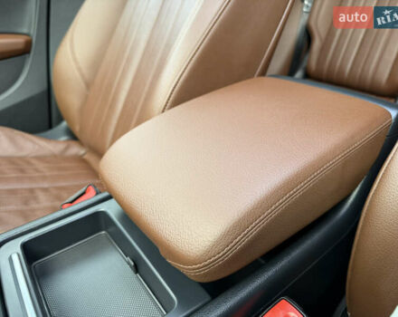 Синий Ауди Ку 5, объемом двигателя 2 л и пробегом 177 тыс. км за 24799 $, фото 56 на Automoto.ua