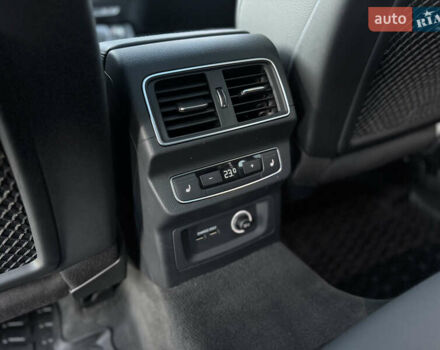 Синій Ауді Ку 5, об'ємом двигуна 2 л та пробігом 176 тис. км за 24499 $, фото 37 на Automoto.ua