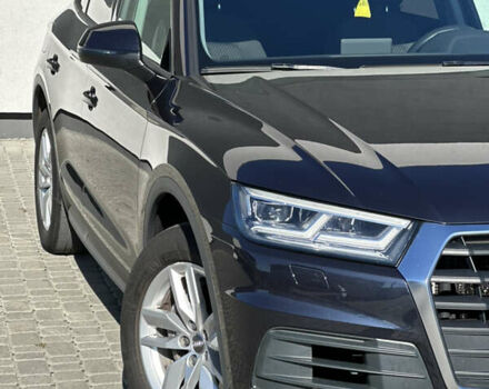 Синий Ауди Ку 5, объемом двигателя 1.97 л и пробегом 230 тыс. км за 27900 $, фото 4 на Automoto.ua