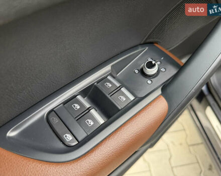 Синий Ауди Ку 5, объемом двигателя 2 л и пробегом 177 тыс. км за 24799 $, фото 29 на Automoto.ua