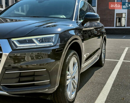 Синій Ауді Ку 5, об'ємом двигуна 2 л та пробігом 86 тис. км за 32999 $, фото 16 на Automoto.ua