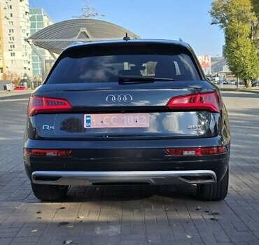 Синий Ауди Ку 5, объемом двигателя 2 л и пробегом 150 тыс. км за 22500 $, фото 41 на Automoto.ua