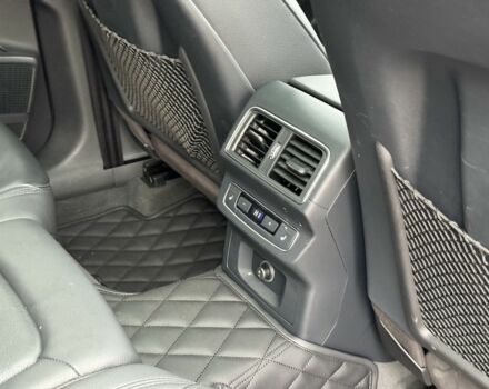 Синий Ауди Ку 5, объемом двигателя 2 л и пробегом 105 тыс. км за 24200 $, фото 16 на Automoto.ua