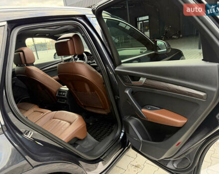 Синий Ауди Ку 5, объемом двигателя 2 л и пробегом 177 тыс. км за 24799 $, фото 72 на Automoto.ua