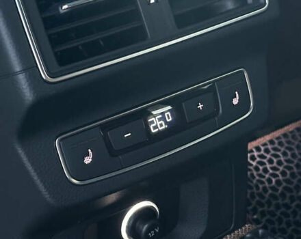 Синий Ауди Ку 5, объемом двигателя 1.98 л и пробегом 81 тыс. км за 27300 $, фото 16 на Automoto.ua