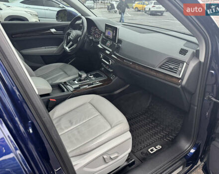 Синій Ауді Ку 5, об'ємом двигуна 2 л та пробігом 127 тис. км за 30000 $, фото 35 на Automoto.ua