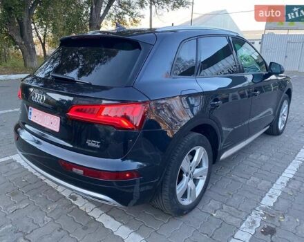 Синій Ауді Ку 5, об'ємом двигуна 2 л та пробігом 150 тис. км за 21999 $, фото 6 на Automoto.ua