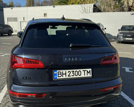 Синий Ауди Ку 5, объемом двигателя 1.98 л и пробегом 79 тыс. км за 29000 $, фото 4 на Automoto.ua