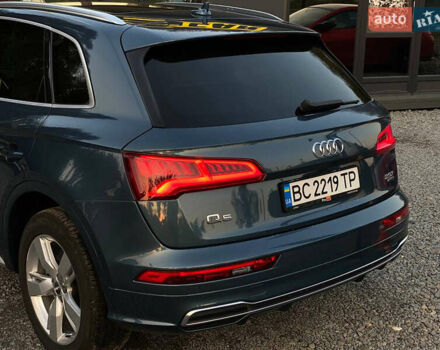 Синий Ауди Ку 5, объемом двигателя 1.98 л и пробегом 83 тыс. км за 27900 $, фото 4 на Automoto.ua