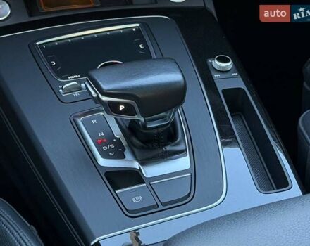 Синій Ауді Ку 5, об'ємом двигуна 1.98 л та пробігом 130 тис. км за 28000 $, фото 54 на Automoto.ua