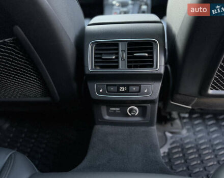 Синій Ауді Ку 5, об'ємом двигуна 2 л та пробігом 176 тис. км за 24499 $, фото 44 на Automoto.ua