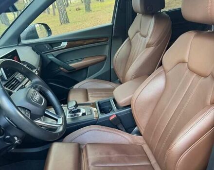 Синій Ауді Ку 5, об'ємом двигуна 1.98 л та пробігом 123 тис. км за 28500 $, фото 4 на Automoto.ua