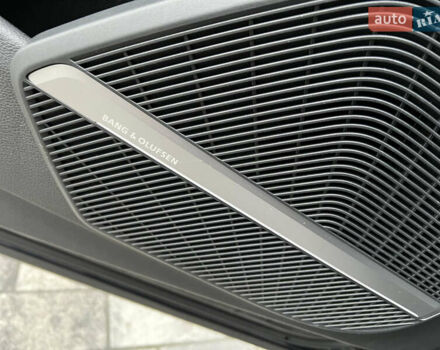 Синій Ауді Ку 5, об'ємом двигуна 2 л та пробігом 104 тис. км за 24999 $, фото 40 на Automoto.ua