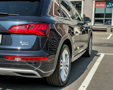 Синій Ауді Ку 5, об'ємом двигуна 2 л та пробігом 86 тис. км за 32999 $, фото 25 на Automoto.ua