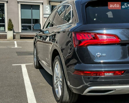 Синій Ауді Ку 5, об'ємом двигуна 2 л та пробігом 86 тис. км за 32999 $, фото 24 на Automoto.ua