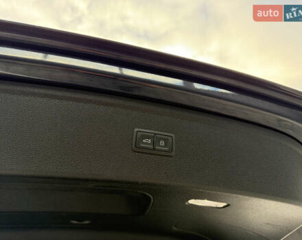 Синий Ауди Ку 5, объемом двигателя 2 л и пробегом 177 тыс. км за 24799 $, фото 66 на Automoto.ua