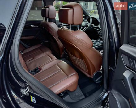 Синій Ауді Ку 5, об'ємом двигуна 2 л та пробігом 86 тис. км за 32999 $, фото 48 на Automoto.ua