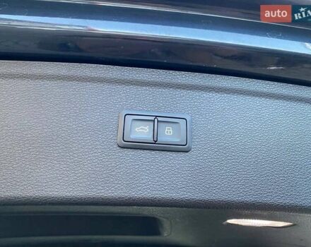 Синій Ауді Ку 5, об'ємом двигуна 2 л та пробігом 157 тис. км за 24900 $, фото 31 на Automoto.ua