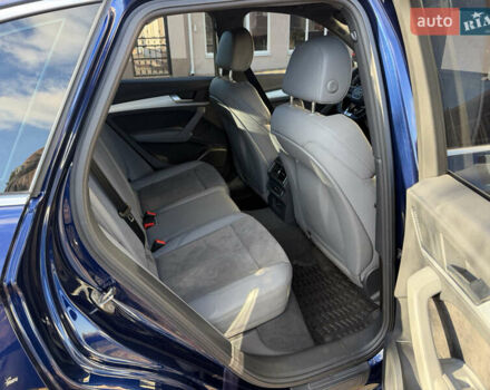 Синий Ауди Ку 5, объемом двигателя 1.97 л и пробегом 113 тыс. км за 37200 $, фото 5 на Automoto.ua