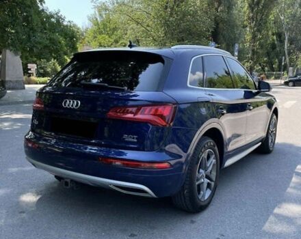 Синій Ауді Ку 5, об'ємом двигуна 2 л та пробігом 140 тис. км за 18200 $, фото 4 на Automoto.ua