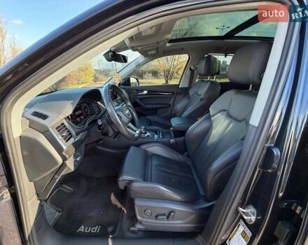 Синій Ауді Ку 5, об'ємом двигуна 1.98 л та пробігом 130 тис. км за 28000 $, фото 33 на Automoto.ua